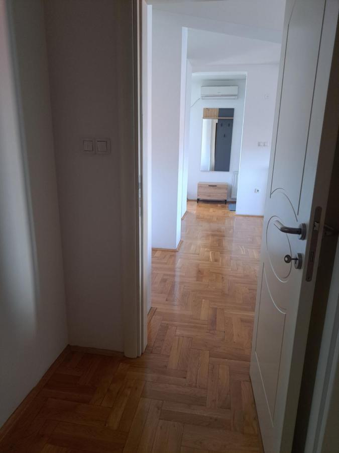 Apartman Zvezdica -Smederevo, Netflix 외부 사진